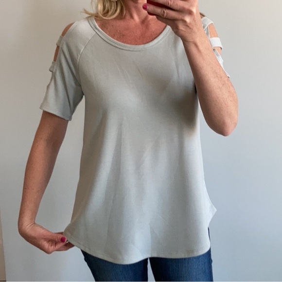 Seafoam Color, Cold Shoulder Top - Picture 4 of 6